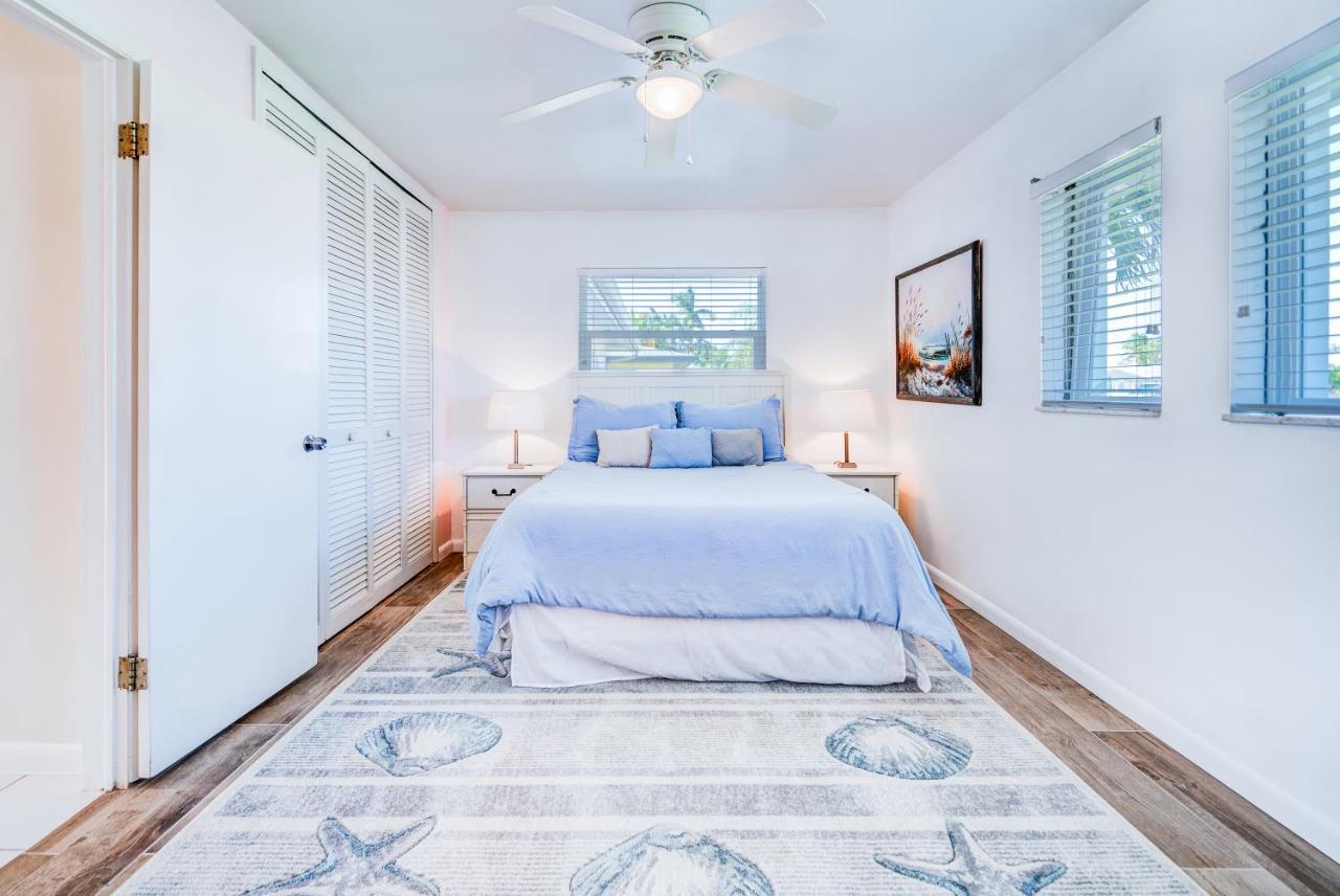 Cozy 60'S Home, City & Canal Located Cape Coral Exterior foto