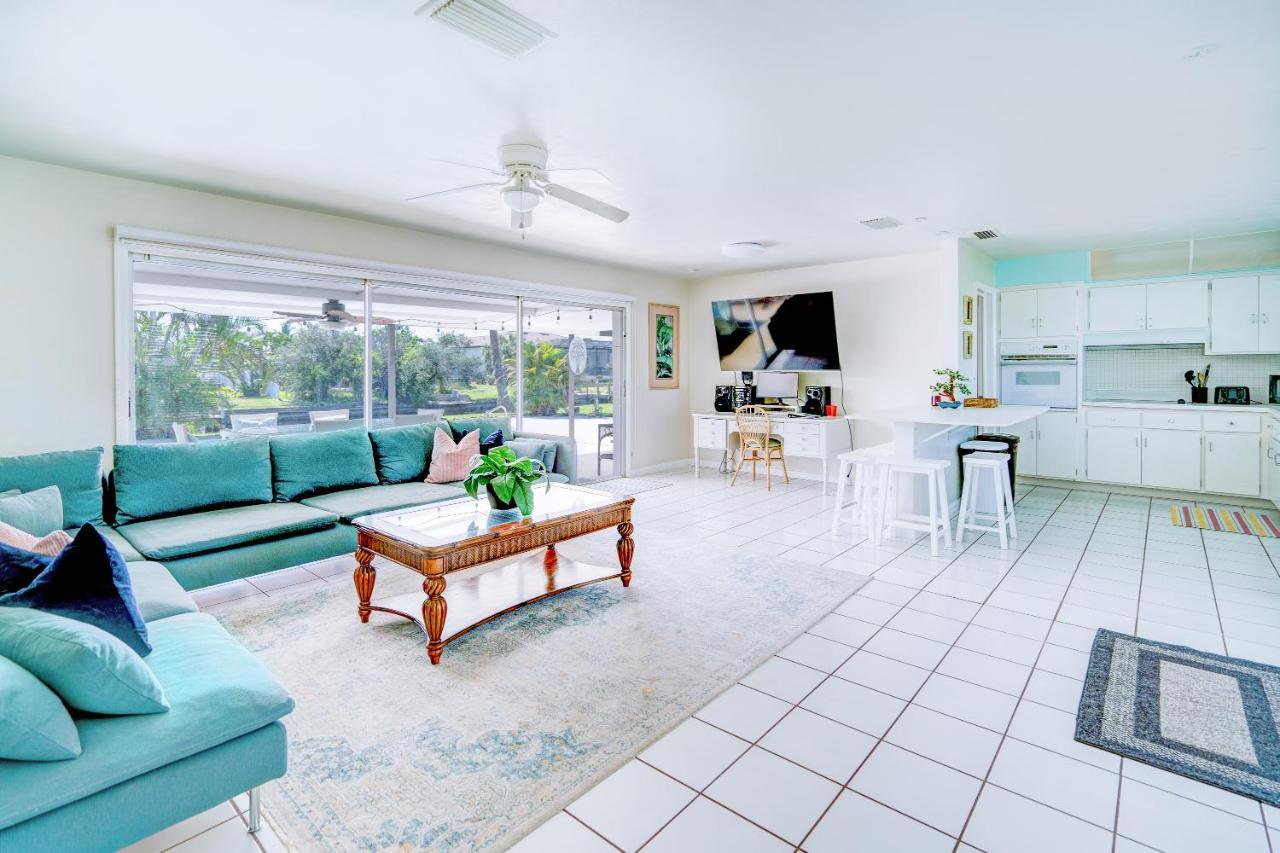 Cozy 60'S Home, City & Canal Located Cape Coral Exterior foto